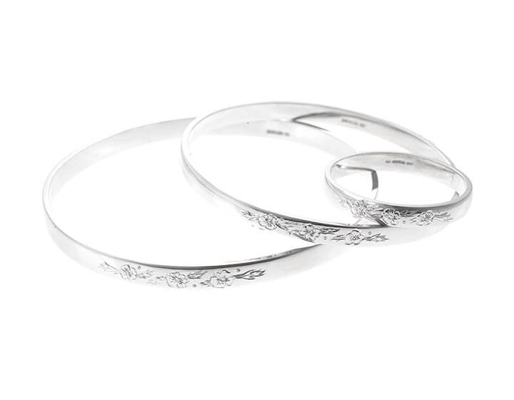 Family Bangle Set in Sterling Silver with Wild Poppy Motif