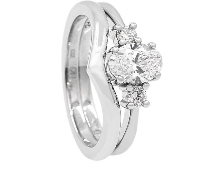 Grace's Platinum Fitted Wedding ring