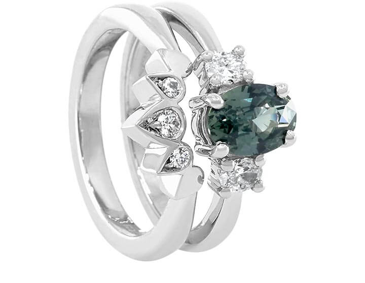 Hayley's Fitted Platinum Wedding Ring