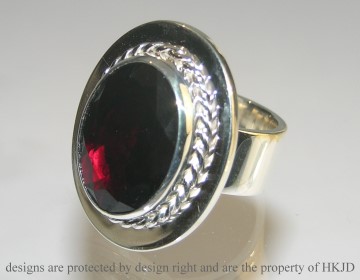 Sterling silver oval 18.63ct 20 mm x 14 mm  facetted garnet engagement ring