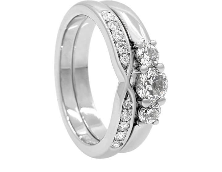 Tyla's Diamond Pinch Style Fitted Wedding Ring