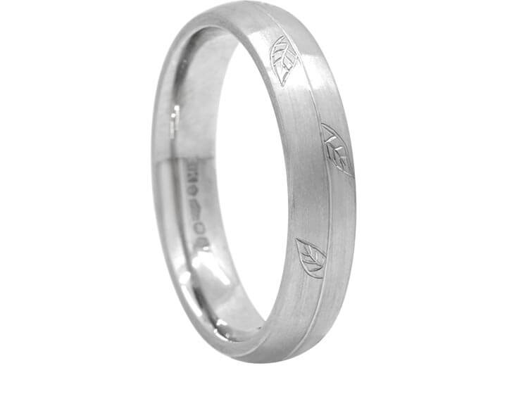Oli's Vine and Leaf Engraved Wedding Ring