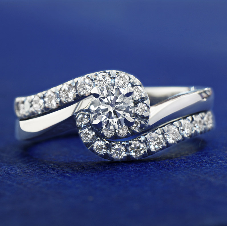 Galleries of Gemstone Engagement Rings